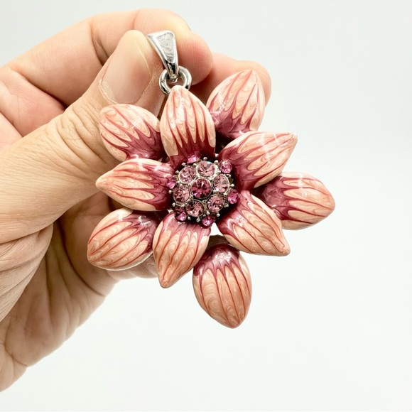 Pink Enamel Rhinestones Floral Brooch Pedant - Picture 4 of 5